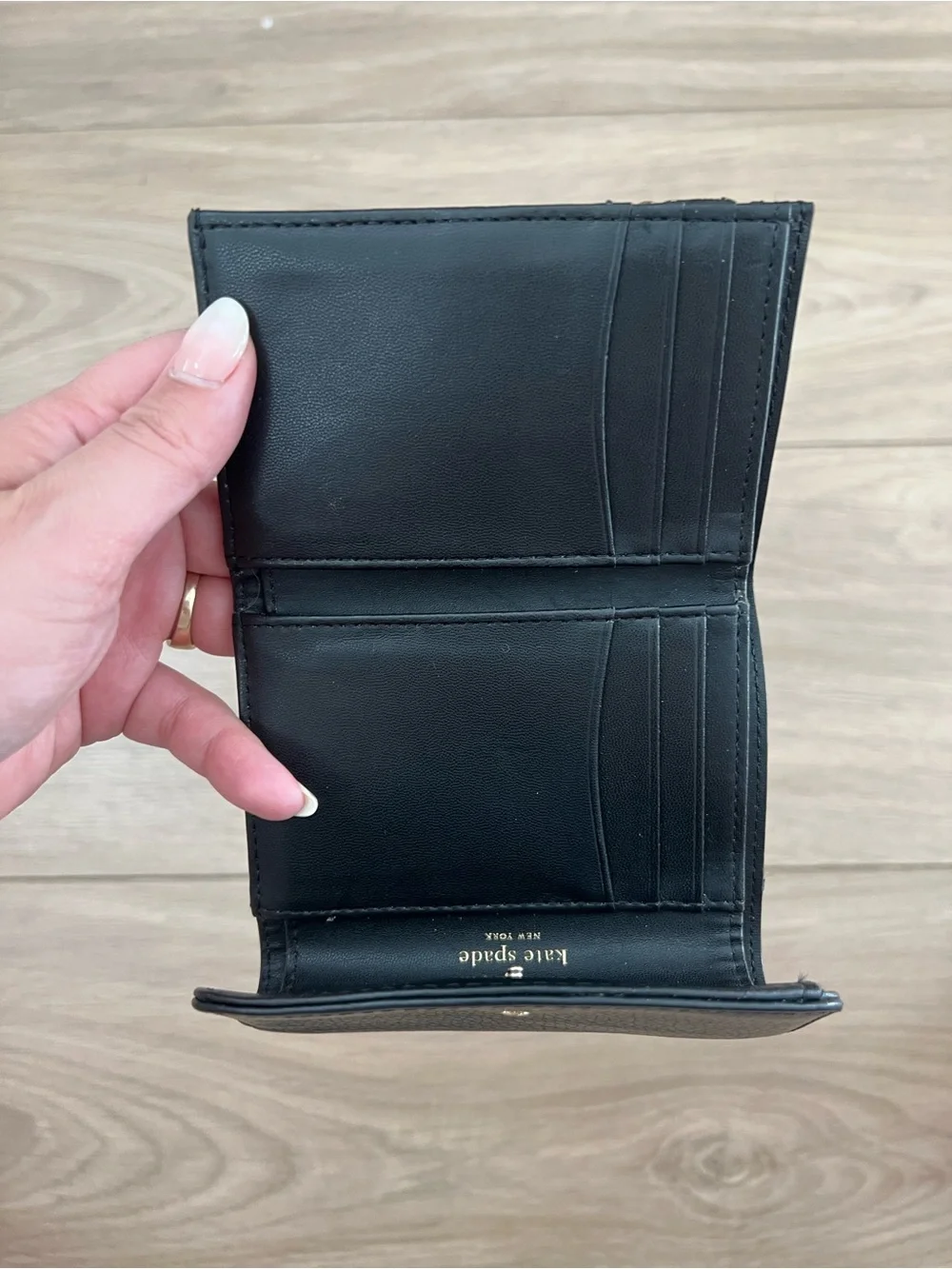 Kate Spade New York Trifold Black Leather Compact Wallet